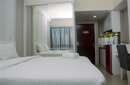 Photo 5 - Cozy Studio Room @ Taman Melati Margonda Apartment