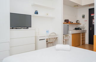 Photo 3 - Relax and Comfy @ Studio Casa De Parco Apartment