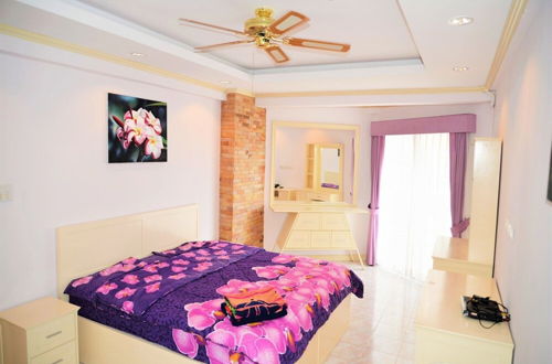 Photo 2 - Jomtien Beach Condo 4th Floor Modern Apartment