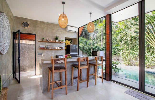 Azure 2BR Modern Private Pool Villa in Pererenan - Foto 10