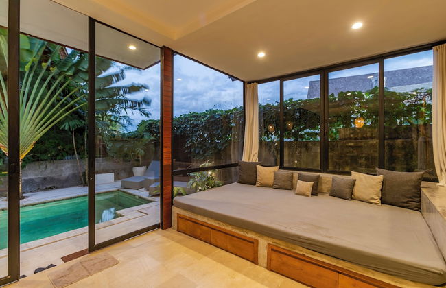 Azure 2BR Modern Private Pool Villa in Pererenan - Foto 12