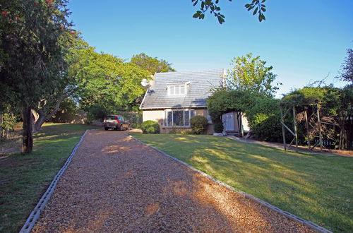 Photo 13 - Modern Cottage In Upper Constantia