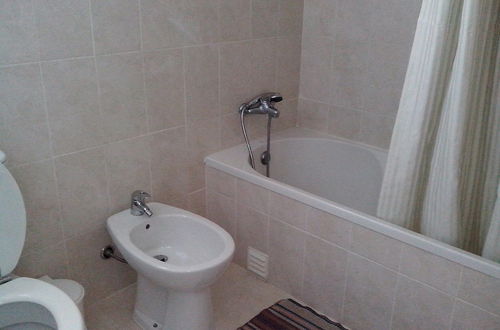 Foto 12 - Lovely 1-bedroom Apartment in Olhos de Agua