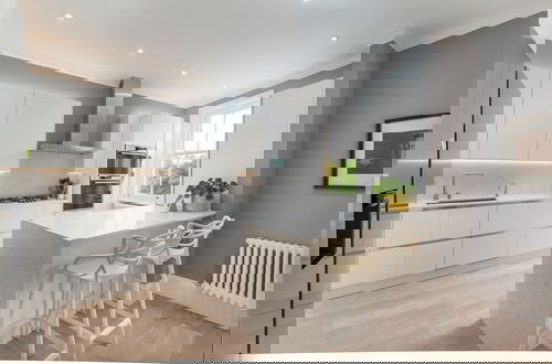 Foto 12 - Stunning Maida Vale Apartment Near Regents Canal by Underthedoormat