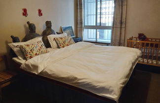 Photo 2 - Xi'An Warriors Apartment