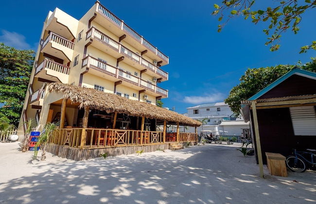Tropicana Condominiums - Foto 39