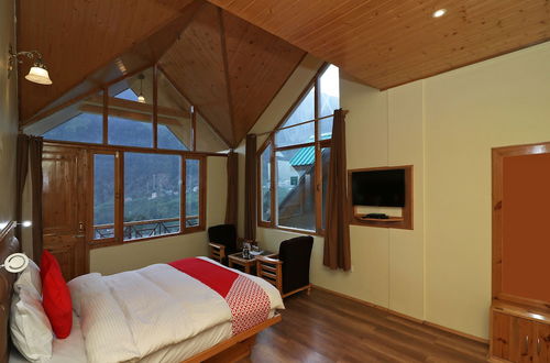 Photo 2 - OYO 14011 Home Nature View Wooden Stay Naggar Road