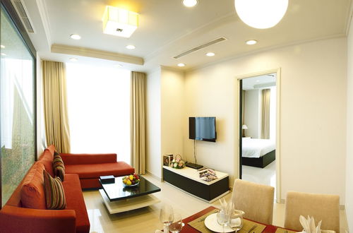 Photo 23 - Mayfair Suites