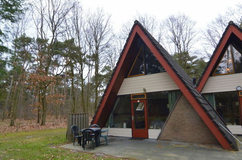 Photo 1 - Lovely Holiday Home in Limburg Amid Lush Forest