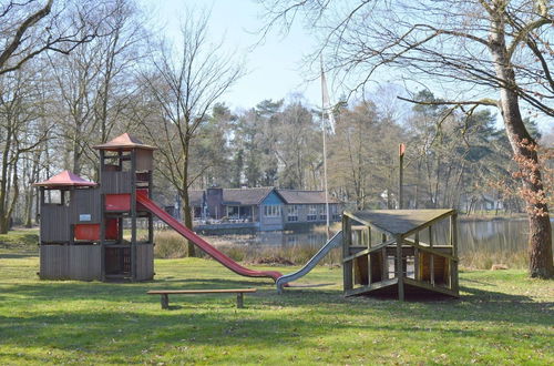 Photo 23 - Lovely Holiday Home in Limburg Amid Lush Forest