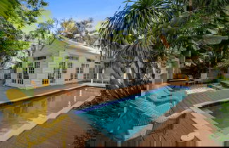 Foto 2 - Lighthouse Villa by Avantstay Walk to Southernmost Point w/ Private Pool & Patio Month Long Stays