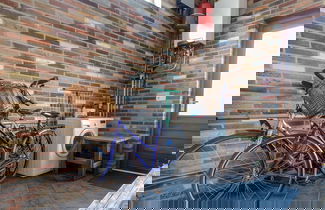 Foto 2 - Home With Vinyls, Bikes and Waterways