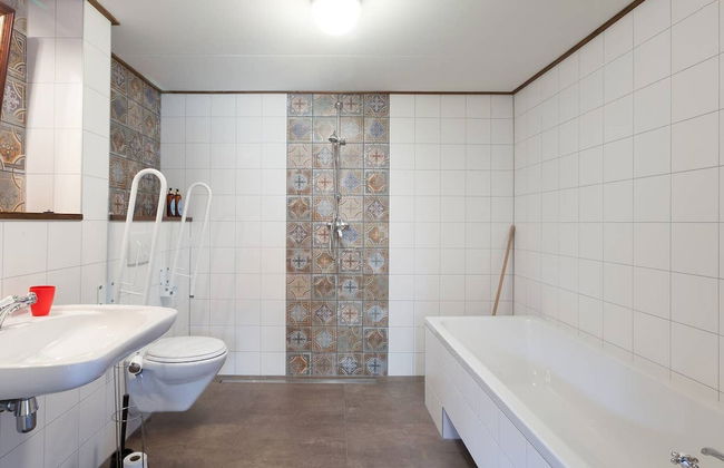 Elegant Holiday Home With Horssen With Terrace - Foto 15