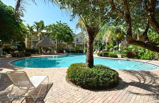 Photo 3 - Coral Villa by Avantstay Close 2 DT Key West Shared Pool & Patio