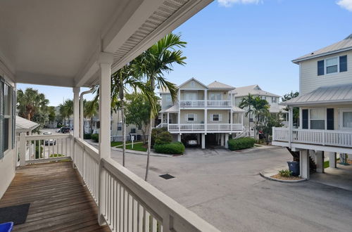 Foto 12 - Coral Villa by Avantstay Close 2 DT Key West Shared Pool & Patio