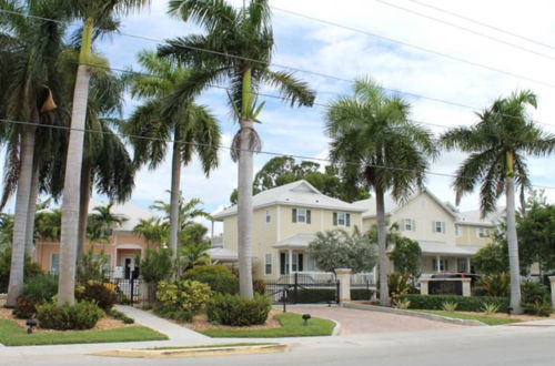 Photo 30 - Coral Villa by Avantstay Close 2 DT Key West Shared Pool & Patio