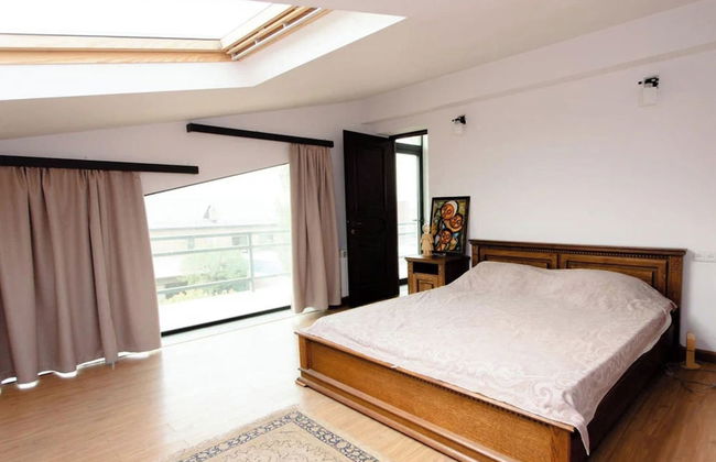 4 Bed Villa Estate Sleeps 7 - Pool, Garden, Sauna - Foto 6