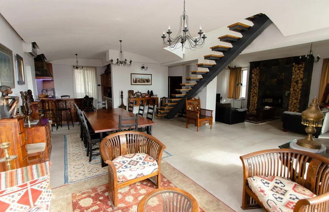 4 Bed Villa Estate Sleeps 7 - Pool, Garden, Sauna - Foto 27