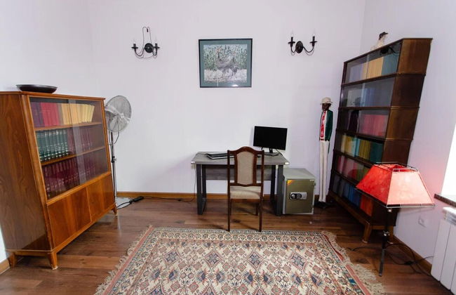 4 Bed Villa Estate Sleeps 7 - Pool, Garden, Sauna - Foto 30