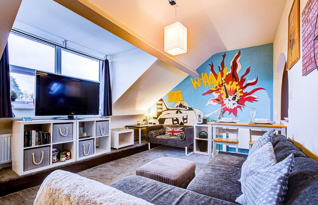Entire Artistic Open-plan Top Floor Apartment - Foto 1