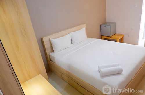 Photo 10 - Cozy Studio at Bassura Apartment near to Bassura Mall