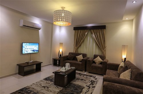 Photo 23 - Al Itqan Apart-hotel