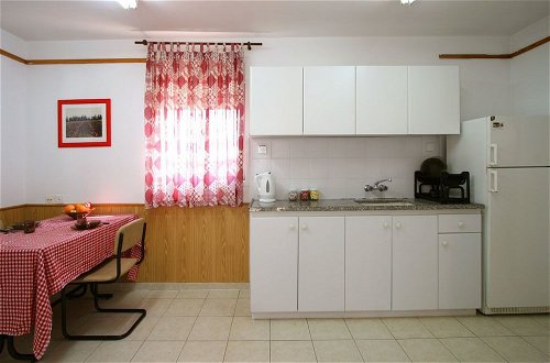 Photo 10 - Mizra Guest House
