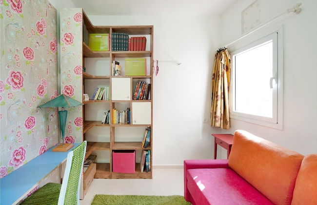 Charming Sunny Haven with Balcony by Sea N Rent - Foto 17