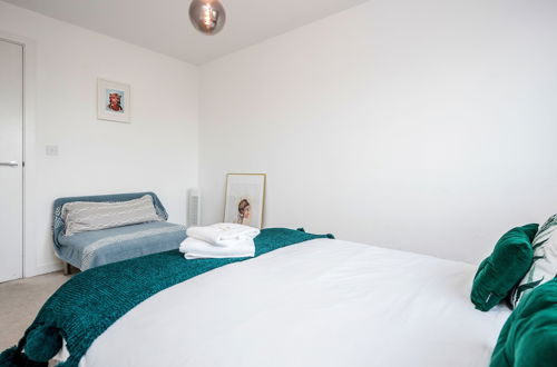 Foto 7 - 2-bed Apartment Near Basildon Train Station