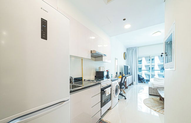 Viridis Residence Cozy Studio Living - Photo 10