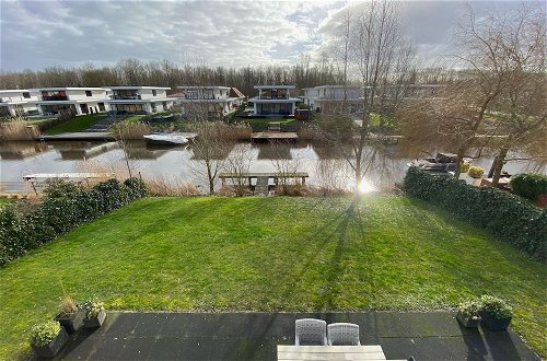 Photo 28 - Holiday Home in Zeewolde With Jetty Next to Golf Course