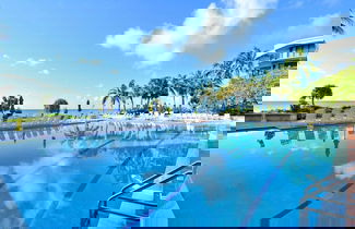 Photo 1 - Atlantic Paradise by Avantstay Great Location w/ Balcony, Outdoor Dining & Shared Pool & Hot Tub!