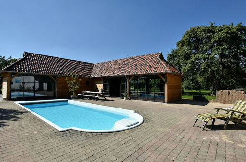 Foto 44 - Spacious Holiday Home in Herveld With Pool