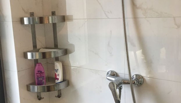 Duche na casa de banho