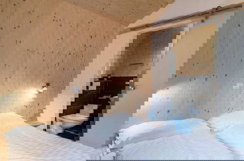 Foto 6 - Amazing Chalet With Whirlpool