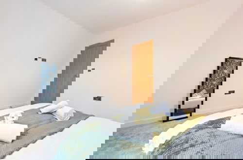 Foto 5 - Camden Drive City Apartment