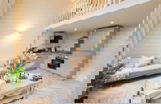 Foto 1 - Host Stay Athenaeum House