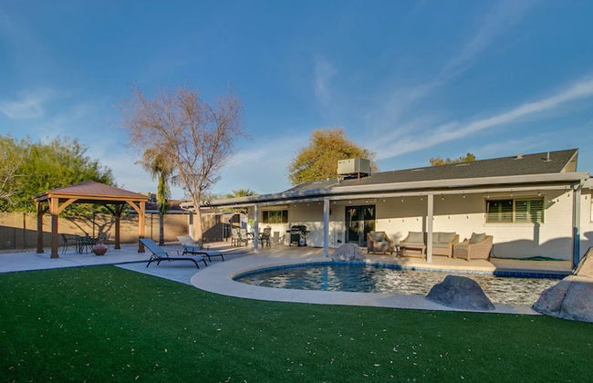 Relaxing 4 Bdrm Retreat in the Heart of Scottsdale - Foto 30