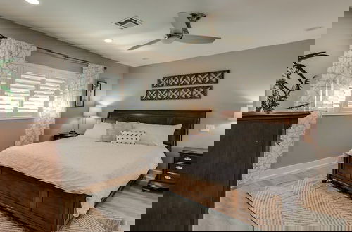 Photo 8 - Relaxing 4 Bdrm Retreat in the Heart of Scottsdale