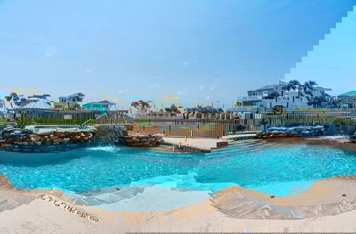 Foto 44 - Chancla - Pet Friendly! Community Pool!