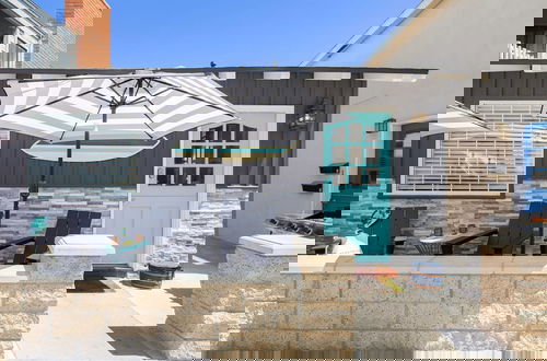Foto 2 - Surfrider I by Avantstay Walk to the Beach + Patio