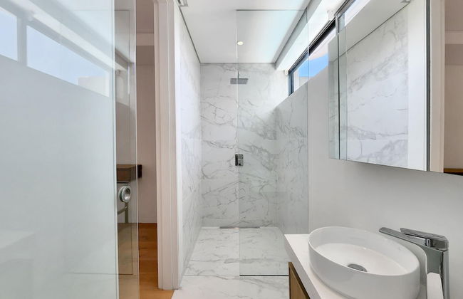 Ocean Villa - Ultra Luxury Villa in Bantry Bay - Photo 33