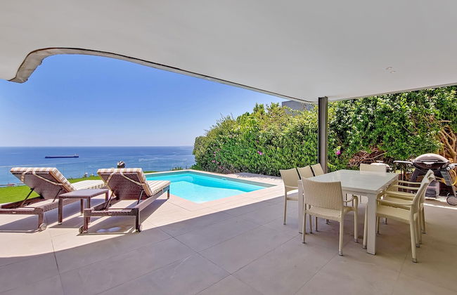 Ocean Villa - Ultra Luxury Villa in Bantry Bay - Photo 3