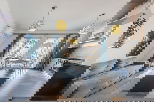 Photo 1 - Expansive Apartment With Beach Access - Jasemin