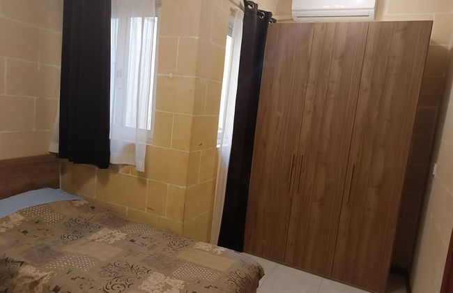 Sea and Country View 1st Floor Apartment - Photo 4