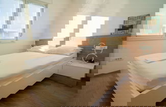 Photo 3 - Apartment Wing 77