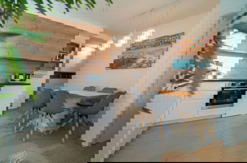 Photo 7 - Apartment Wing 77