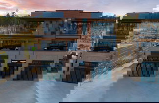 Photo 2 - 1216 Skyline Ranch 200 Downtown Location Private Hot Tub Mins to Old Bend