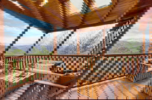 Foto 1 - American Dream by Avantstay Deck w/ Views Theater, Game Room, Community Pool
