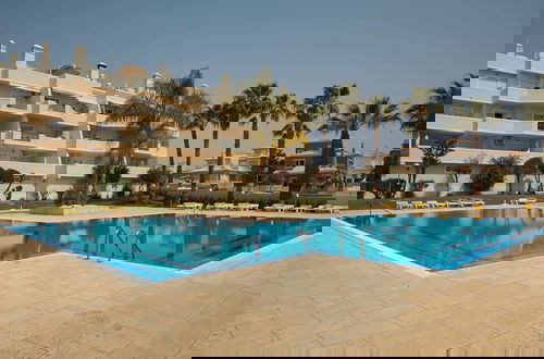 Foto 1 - Appartamento con 2 camere da letto a Albufeira con piscina e giardino